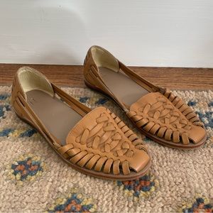 Nisolo Huarache Flats in Almond